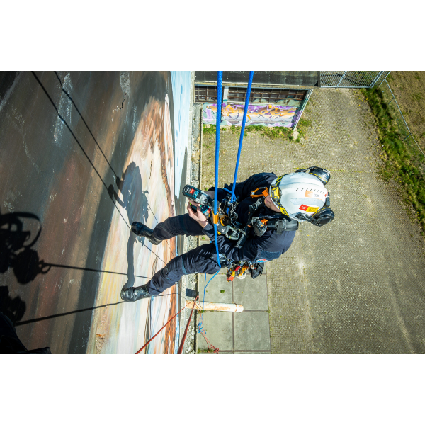 AT HEIGHT DW3