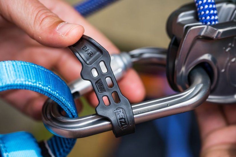 Divider for PETZL BAR ATTACHE SL carabiner