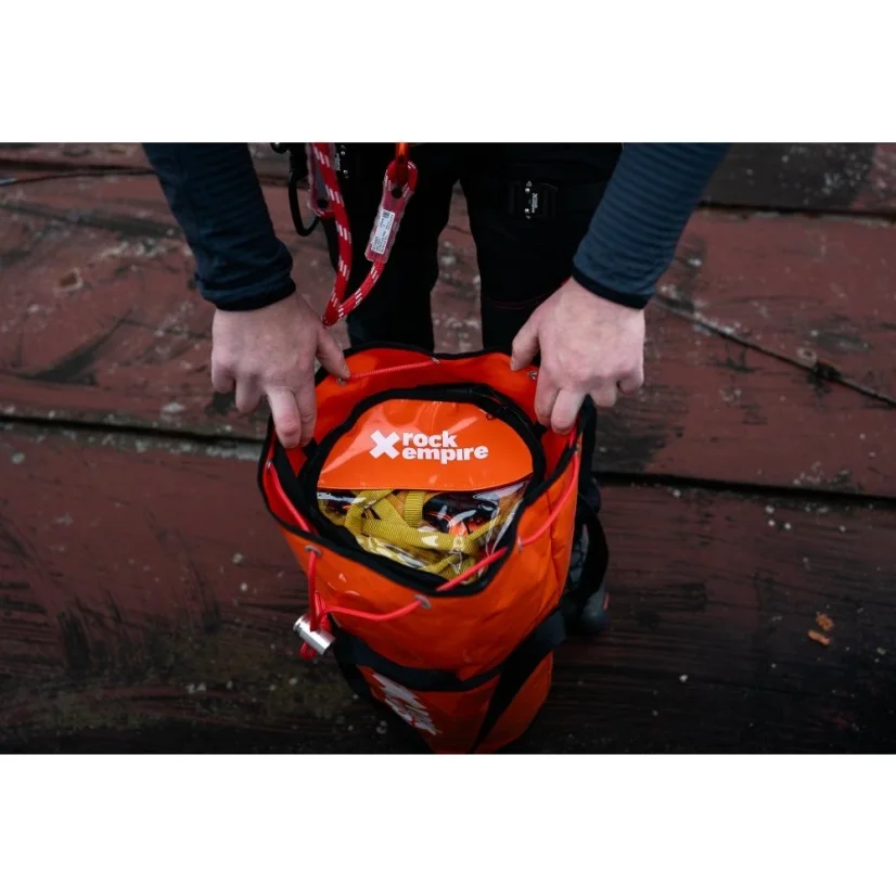 ROCK EMPIRE CARGO 35