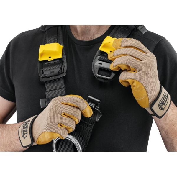 PETZL ASTRO INT 2025 work harness black