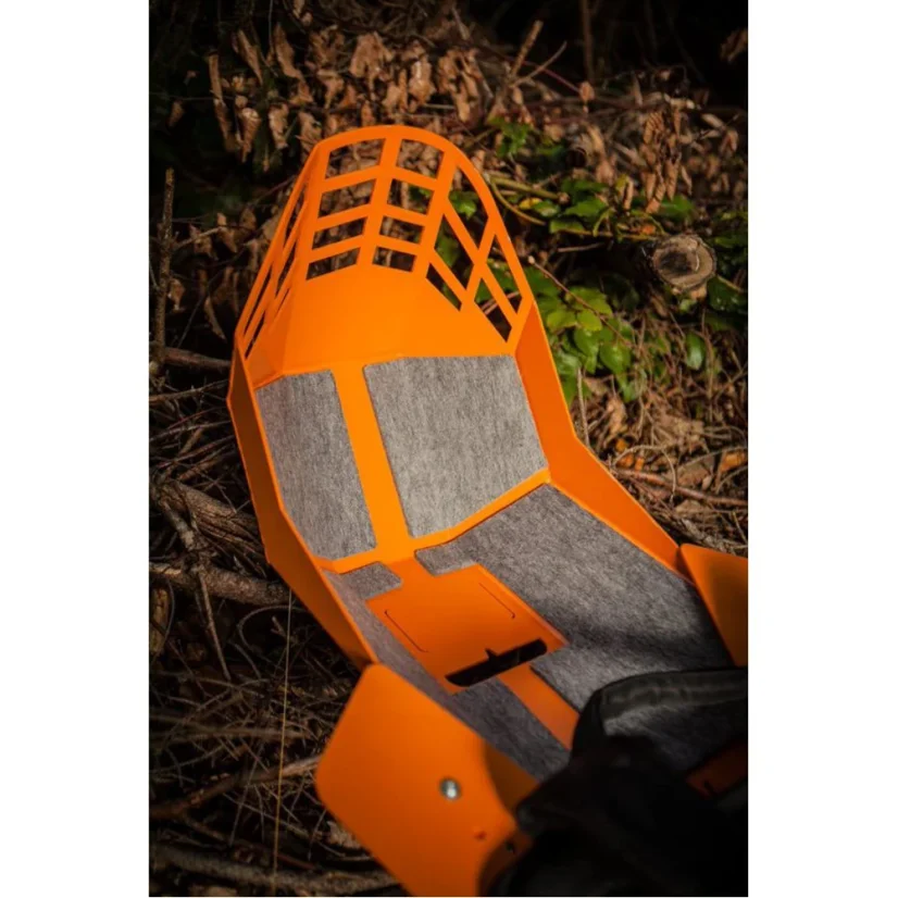 BAST-ING VINZENT védőtestvédő a hátra és fejre