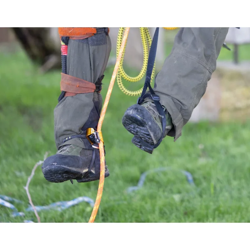 PETZL PANTIN CLICK Lábblokkoló
