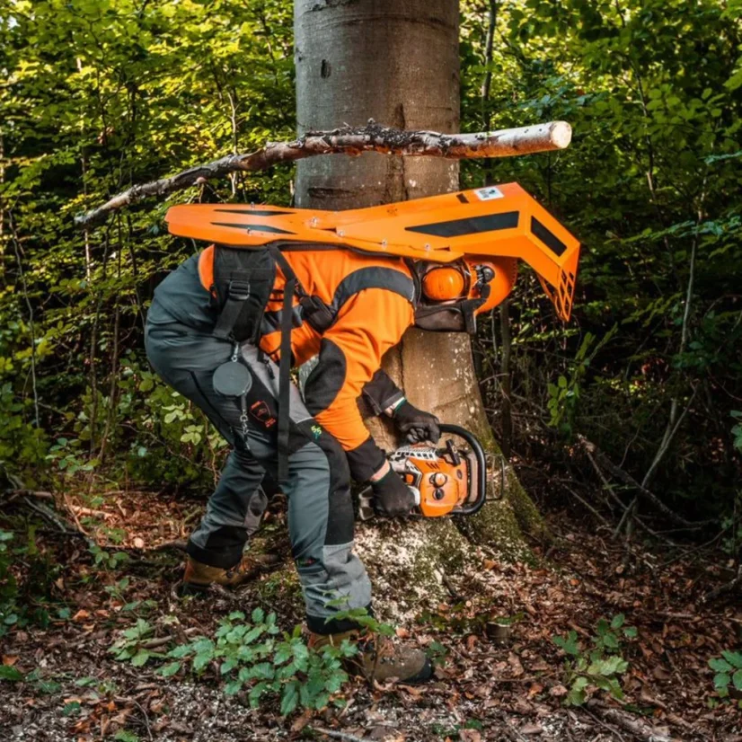 BAST-ING VINZENT védőtestvédő a hátra és fejre