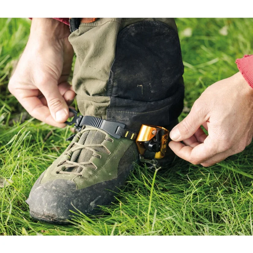 PETZL PANTIN CLICK Lábblokkoló