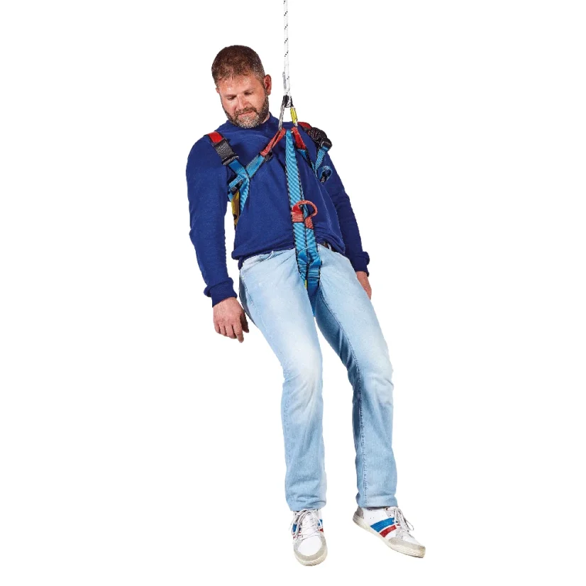 COURANT RESCUE TRIANGLE