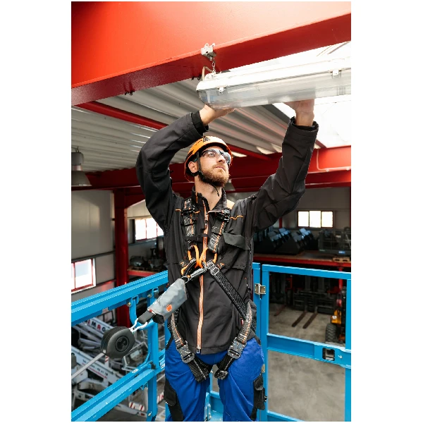 SKYLOTEC PEANUT I retractable fall arrester with STAK TRI carabiner